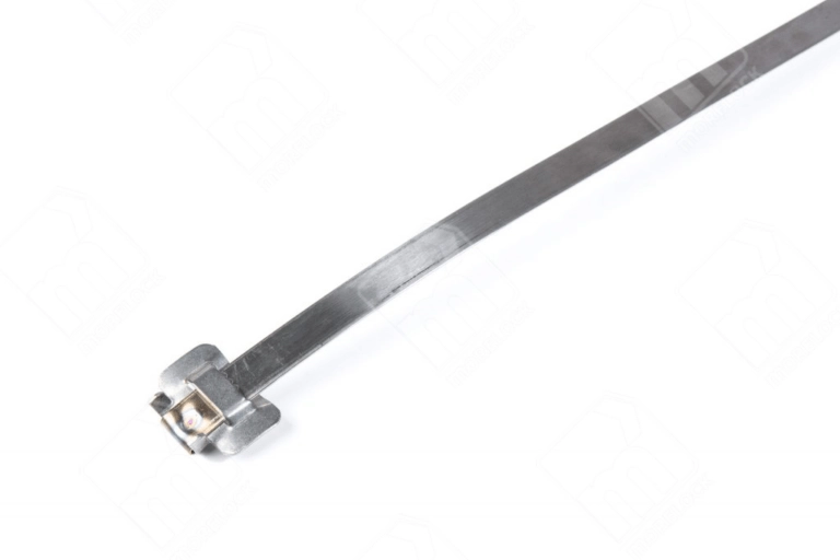1/2" Bucklestrap – Heavy-duty, corrosion-resistant stainless steel banding with an integrated buckle for secure UK road sign installations and public infrastructure fastening.