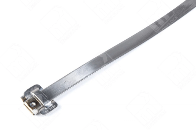 3/4" Bucklestrap – Heavy-duty, corrosion-resistant stainless steel banding with an integrated buckle for secure UK road sign installations and public infrastructure fastening.