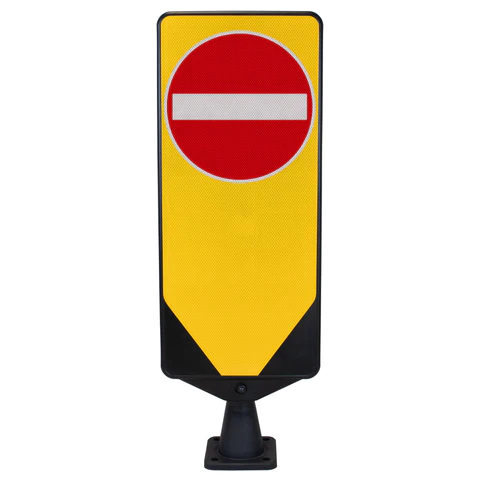No Entry Traffic Bollard (D616) – Dynaflex reflective bollard with red no entry disc