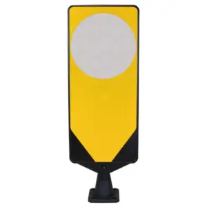 Plain Face Traffic Bollard – Dynaflex flexible bollard with blank yellow reflective panel