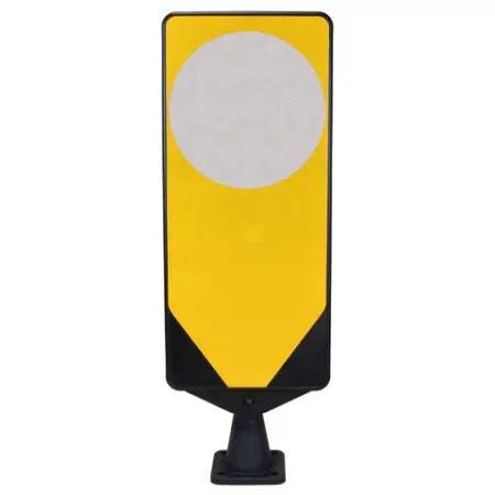 Plain Face Traffic Bollard – Dynaflex flexible bollard with blank yellow reflective panel