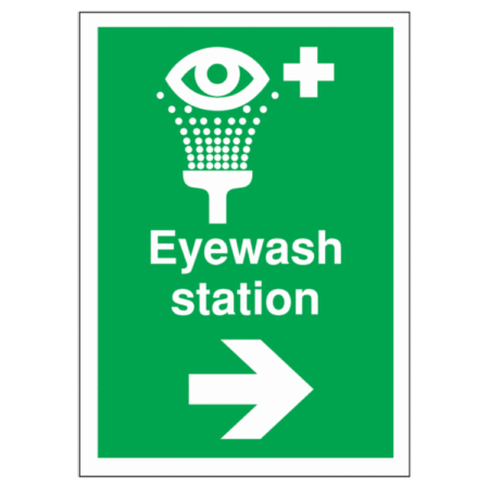 Eyewash Station Arrow Right Sign – UK safety sign with green background and arrow