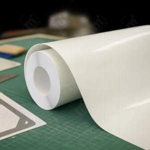 White Vinyl RA1 Roll | UK Reflective Rolls