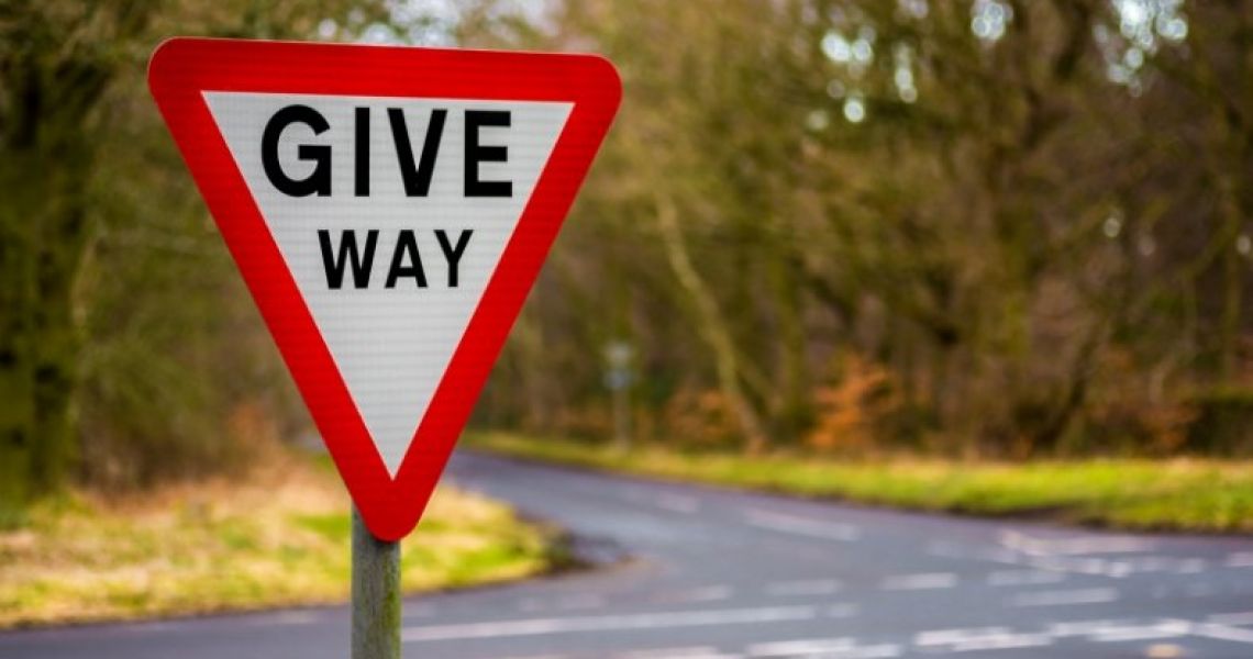 Highway_Code_Road_Signs_Give_Way